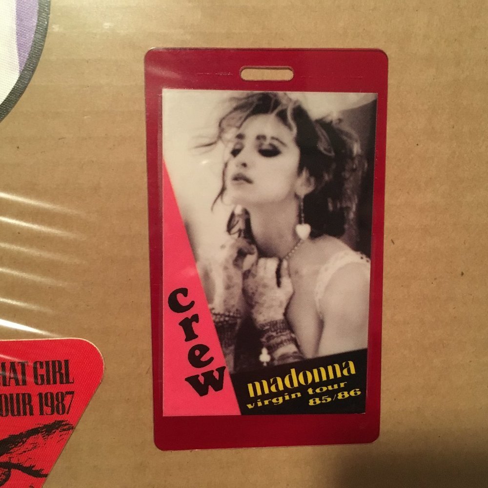 Madonna Backstage Passes Blond Girlie 👀👈🥰 - Picture 3 of 9